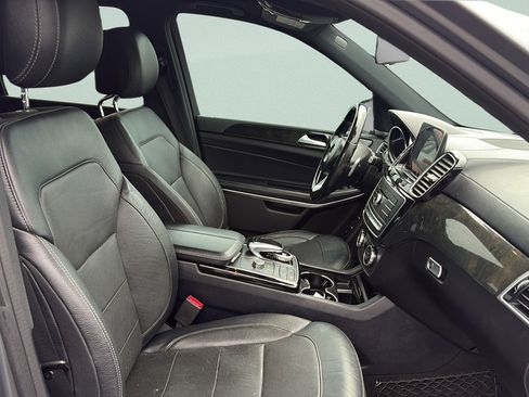 Used 2018 Mercedes-Benz GLS 550 4MATIC w/ Driver Assistance Package image 17