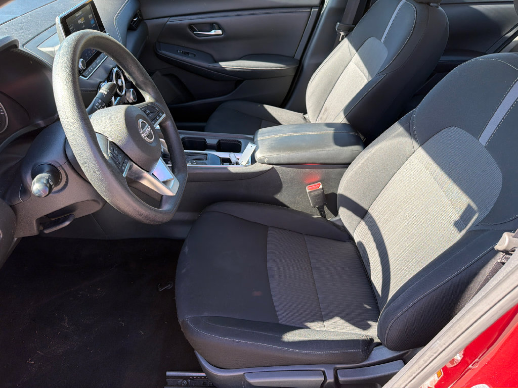 Used 2024 Nissan Sentra SV FWD image 9