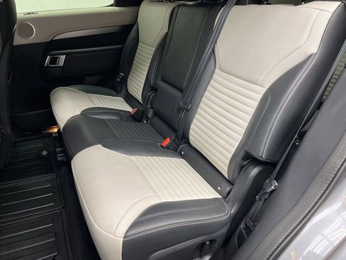 Used 2021 Land Rover Discovery S R-Dynamic AWD/4WD image 22