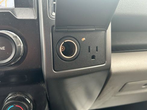 Used 2018 Ford F150 XLT w/ Equipment Group 302A Luxury image 27