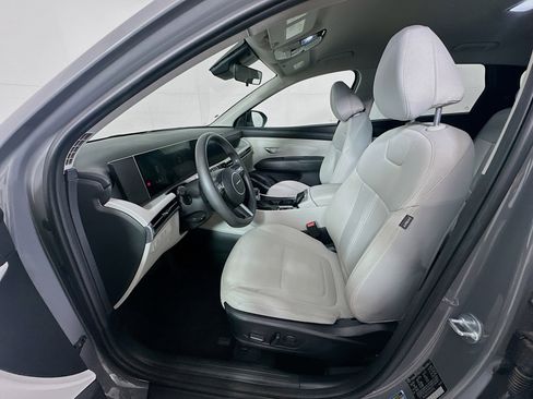 Used 2025 Hyundai Tucson SEL FWD image 13
