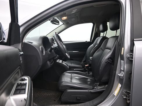 Used 2015 Jeep Compass Limited AWD/4WD image 16