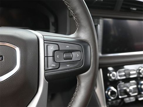 Certified 2024 GMC Yukon Denali image 33