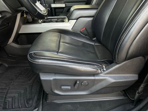 Used 2021 Ford F250 Lariat w/ Chrome Package image 9