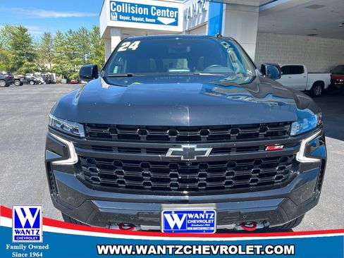 Used 2024 Chevrolet Tahoe Z71 w/ Z71 Off-Road Package AWD/4WD image 3