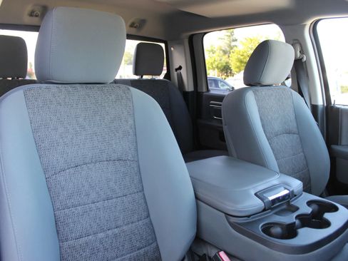 Used 2017 RAM 1500 Big Horn AWD/4WD image 27