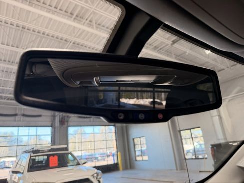 Used 2015 Chevrolet Silverado 1500 LT w/ Custom Sport Edition image 43