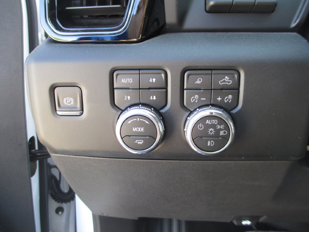 New 2026 GMC Sierra 1500 AT4 w/ AT4 Premium Package AWD/4WD image 17