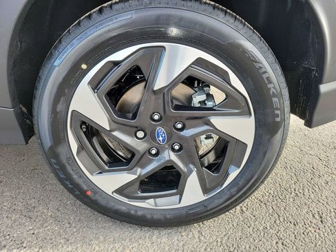 New 2026 Subaru Crosstrek 2.5i Limited w/ Crosstrek Mirror Package image 11