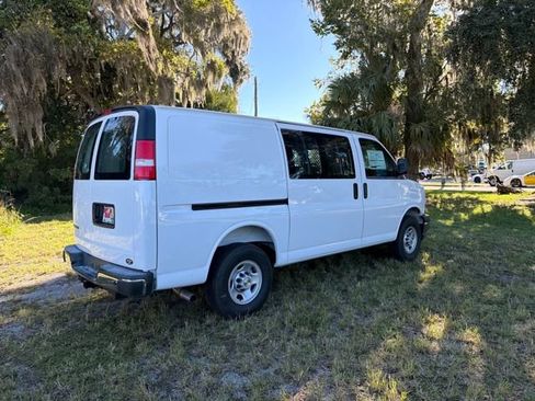 New 2025 Chevrolet Express 2500 Work Van 3D Cargo Van w/ Driver Convenience Package RWD image 15