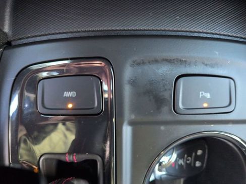 Used 2023 Chevrolet Equinox RS image 34