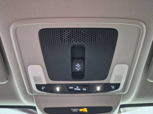 Used 2023 Honda HR-V EX-L image 29