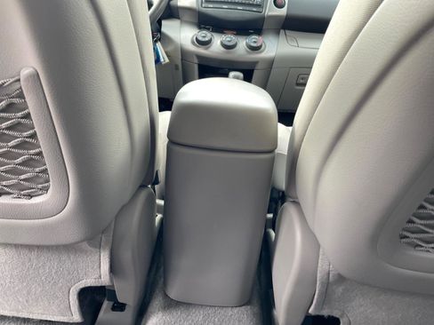 Used 2012 Toyota RAV4 4WD image 23