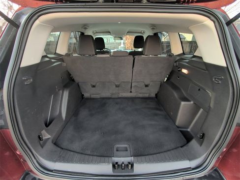 Used 2018 Ford Escape SE w/ SE Sync 3 Package image 16