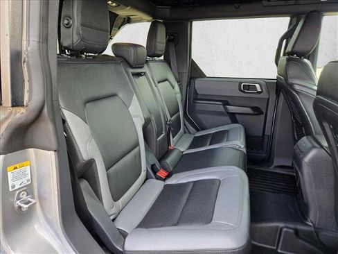 Used 2024 Ford Bronco Black Diamond AWD/4WD image 18