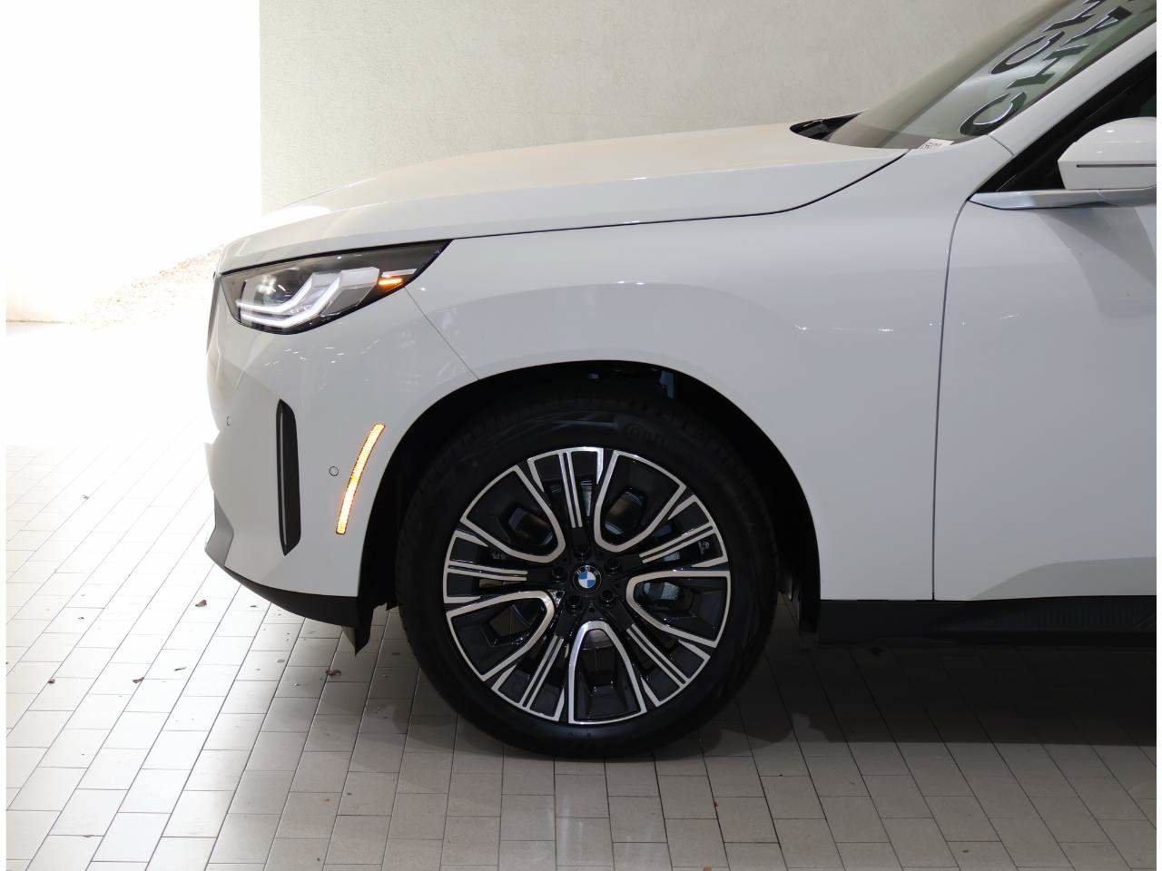 Used 2026 BMW X3 xDrive30i w/ Convenience Package AWD/4WD image 4