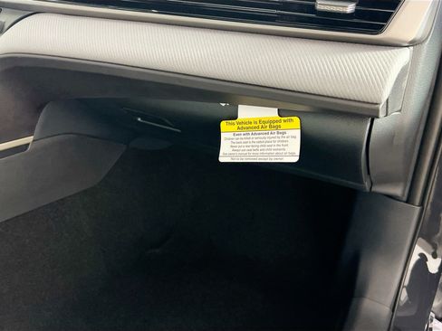 Used 2026 Toyota Camry SE FWD image 34