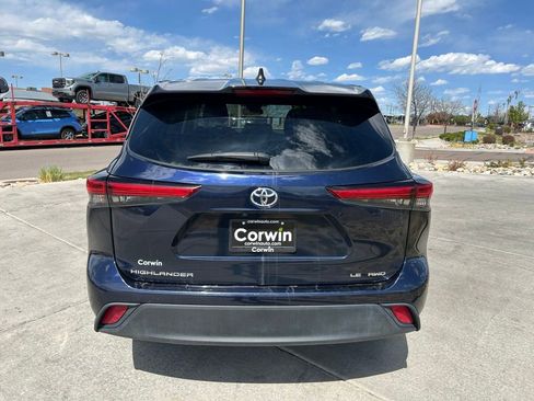 Used 2023 Toyota Highlander LE image 6