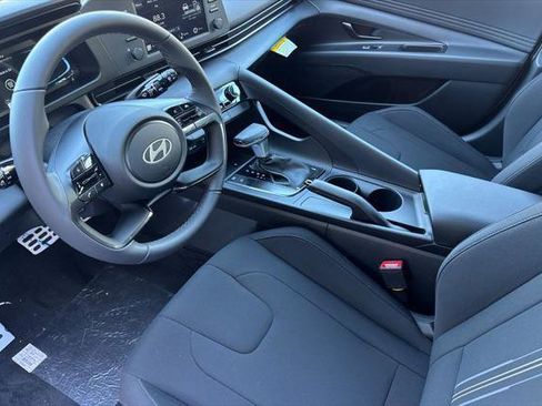 New 2025 Hyundai Elantra Sport image 7