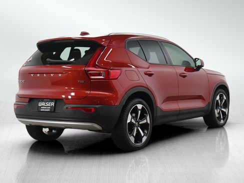 Used 2019 Volvo XC40 T5 Momentum AWD/4WD image 6