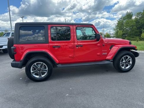 Used 2020 Jeep Wrangler Unlimited Sahara AWD/4WD image 6