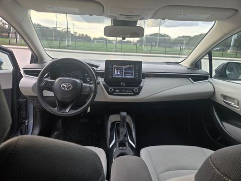 Used 2020 Toyota Corolla L image 13