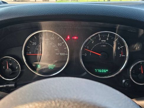 Used 2015 Jeep Wrangler Unlimited Sport w/ Power Convenience Group AWD/4WD image 30