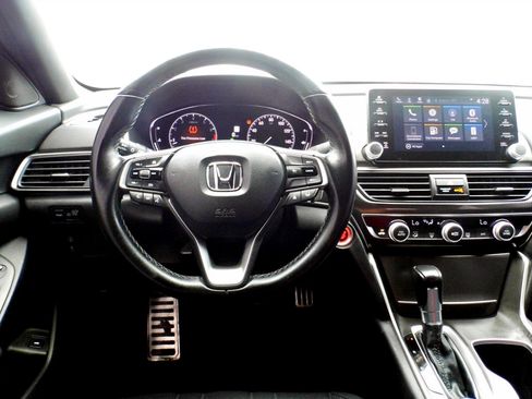 Used 2022 Honda Accord Sport image 16