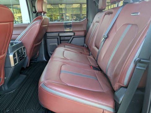 Used 2022 Ford F250 Platinum image 14