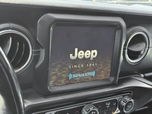 Used 2021 Jeep Wrangler Unlimited Sahara w/ Cold Weather Group image 13