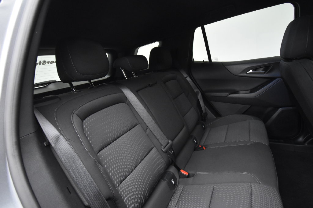 Used 2026 Chevrolet Equinox LT FWD image 18