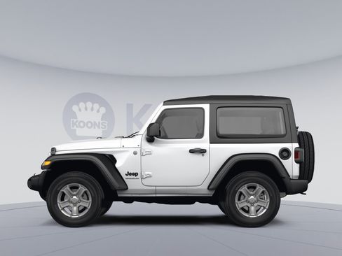 Used 2022 Jeep Wrangler Sport AWD/4WD image 2