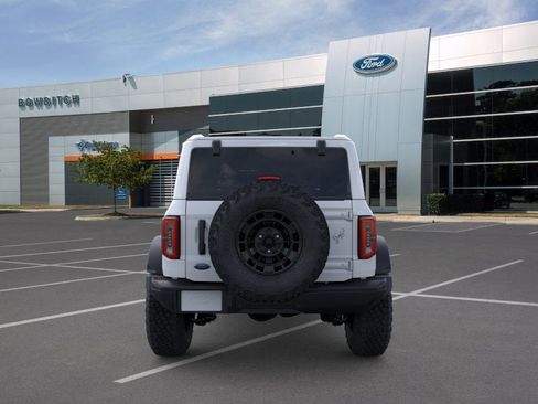 New 2026 Ford Bronco Badlands w/ Sasquatch Package AWD/4WD image 5
