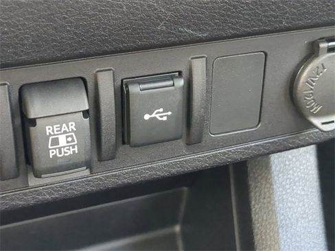 Certified 2022 Toyota Tacoma SR5 w/ Technology Package image 21