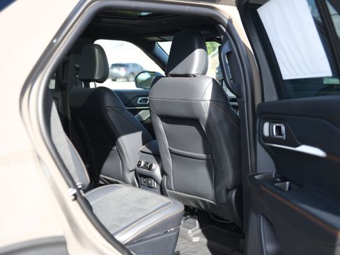 New 2027 Ford Explorer Tremor w/ Sun And Sound Package AWD/4WD image 13
