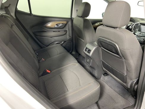 Used 2020 GMC Terrain SLE image 18