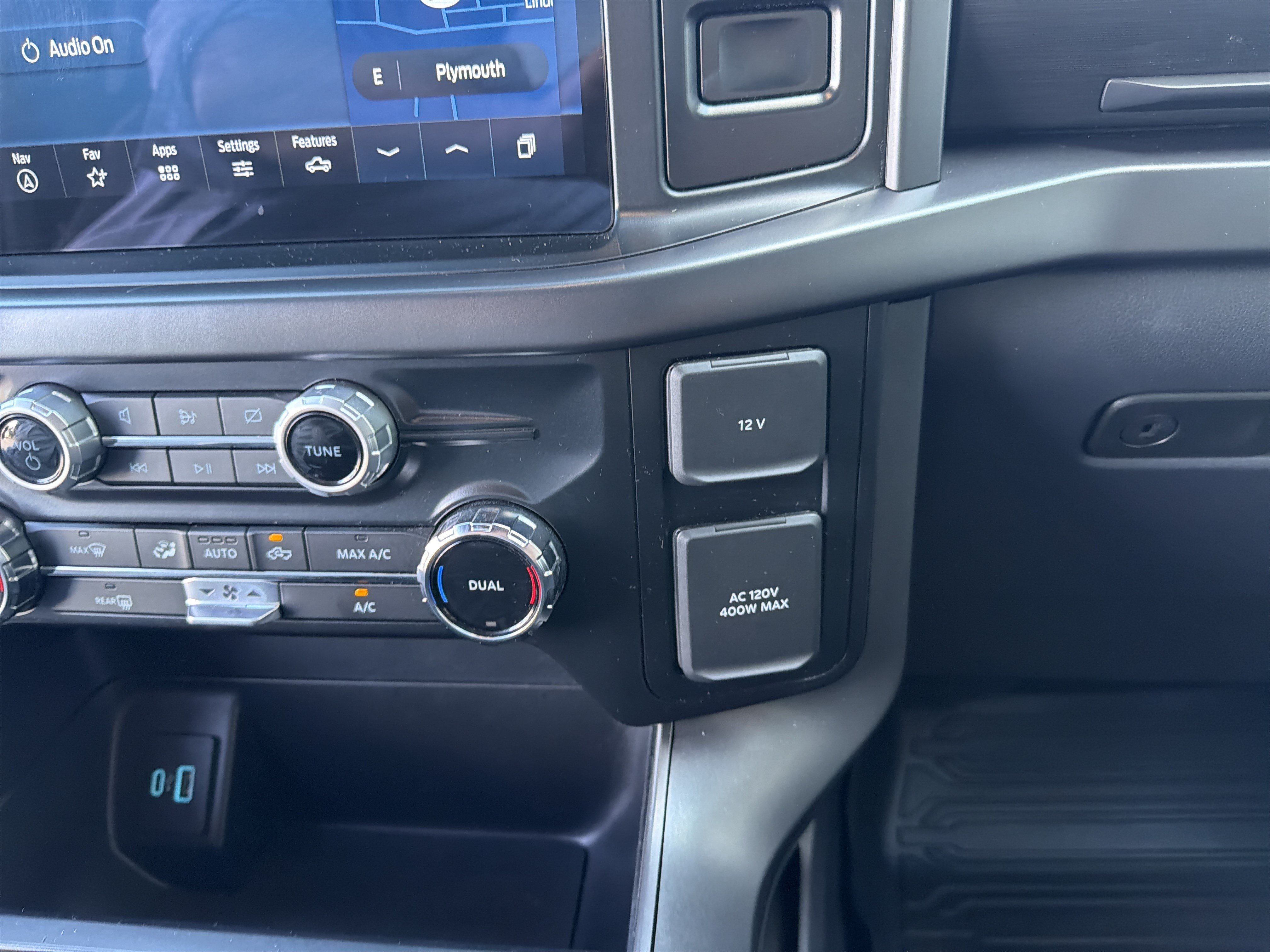 Used 2024 Ford F150 XLT w/ XLT Black Appearance Package AWD/4WD image 37