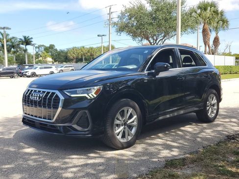 Certified 2025 Audi Q3 2.0T Premium Plus w/ Premium Plus Package AWD/4WD image 9