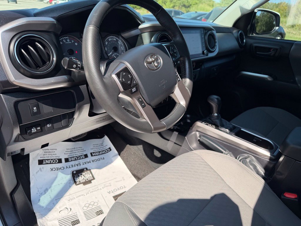 Certified 2023 Toyota Tacoma SR5 w/ Technology Package AWD/4WD image 18