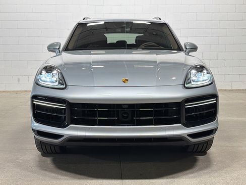 Certified 2023 Porsche Cayenne Turbo image 9
