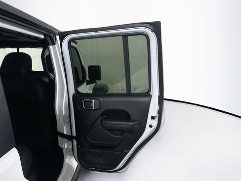 Used 2023 Jeep Wrangler Unlimited w/ Cold Weather Group AWD/4WD image 27
