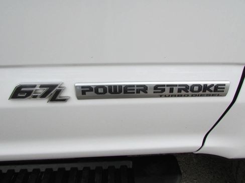 Used 2022 Ford F250 XLT image 7