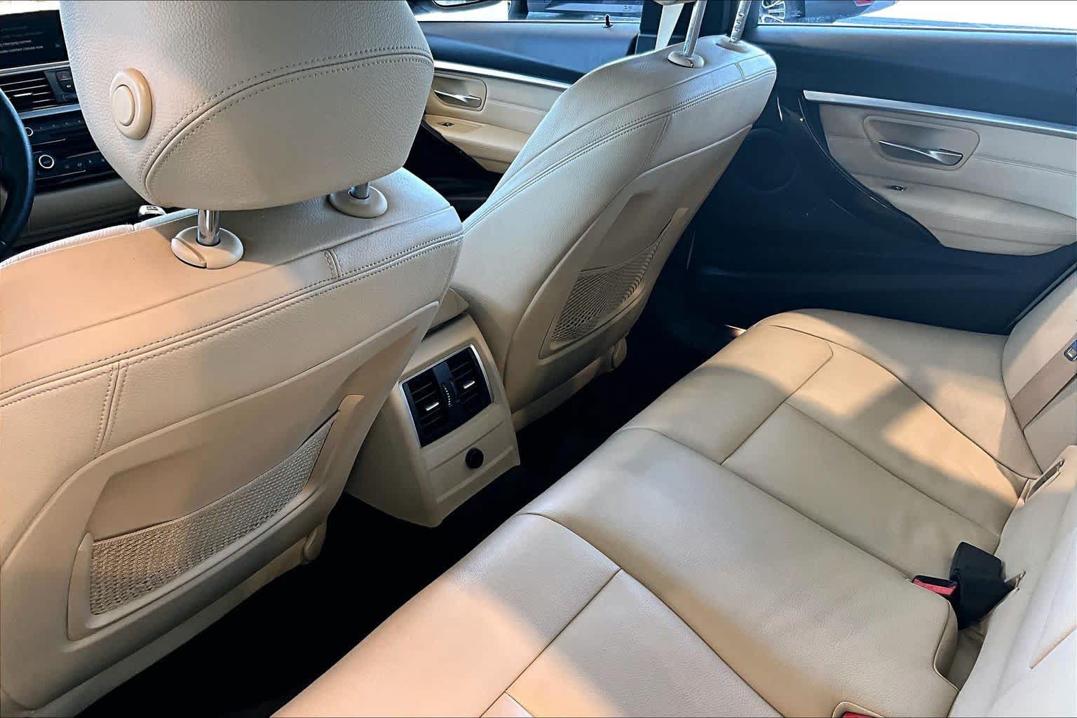 Used 2017 BMW 330e RWD image 33