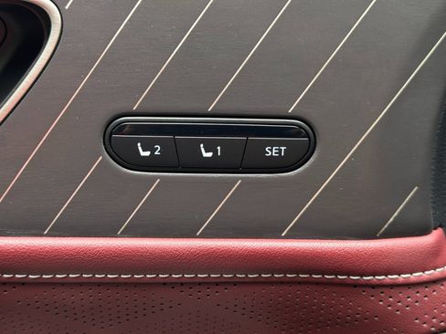 Used 2025 INFINITI QX80 Autograph w/ Premium Cargo Package AWD/4WD image 18