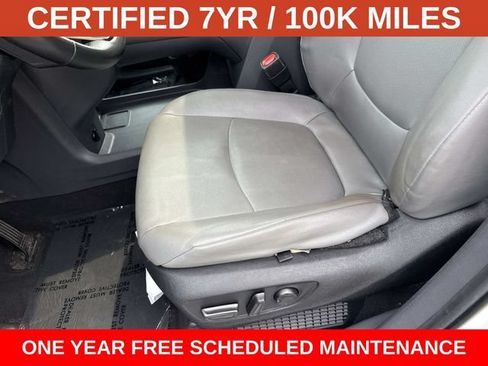 Used 2024 Toyota Sienna XLE FWD image 15