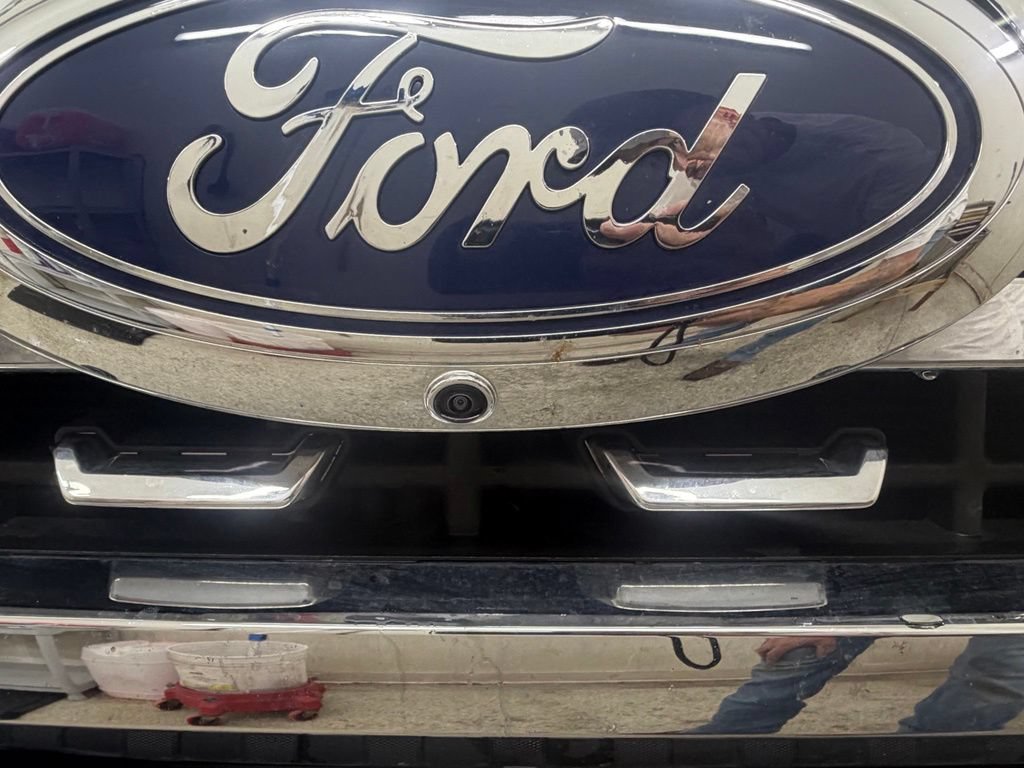 Used 2025 Ford F250 Lariat AWD/4WD image 15