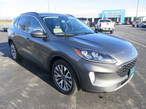 Used 2022 Ford Escape Titanium image 7