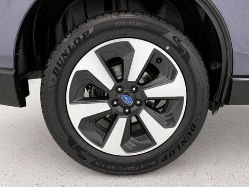 Used 2017 Subaru Forester 2.5i Limited AWD/4WD image 32