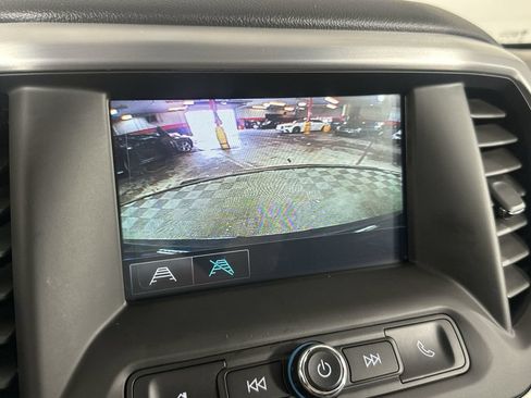 Used 2019 GMC Acadia SLE w/ Driver Alert Package I FWD image 18