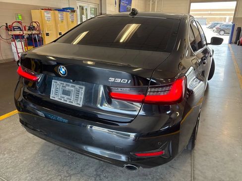 Used 2019 BMW 330i Sedan w/ Convenience Package RWD image 2